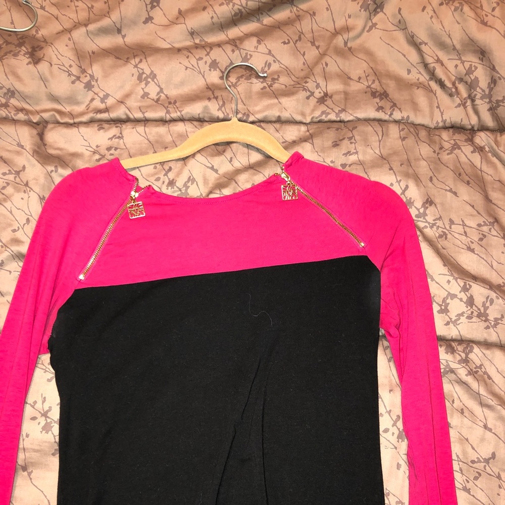 Pink and black long sleeve shirt with zippers